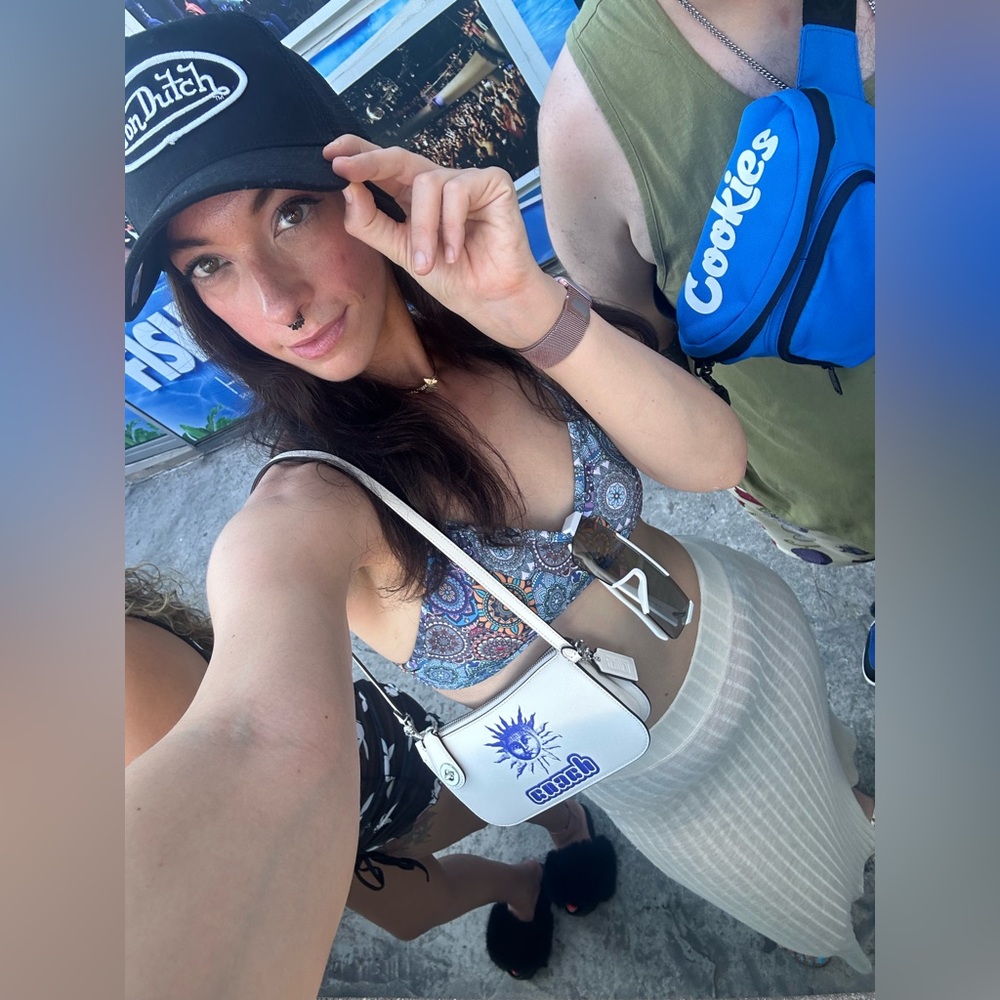 🔔 Stephy Stranger ☯️ is LIVE 🔔 - Picture 10 of 15